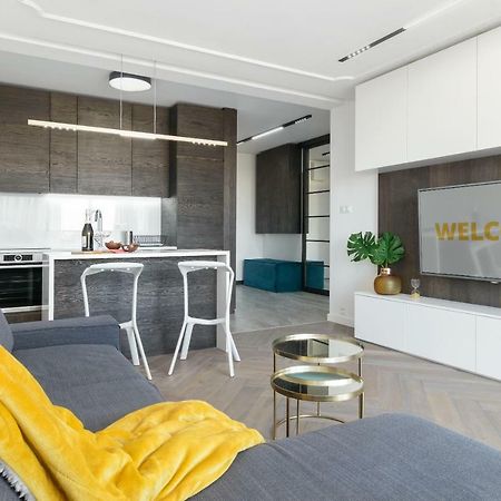 Perfectely Located Stay With Free Parking Poznań Extérieur photo