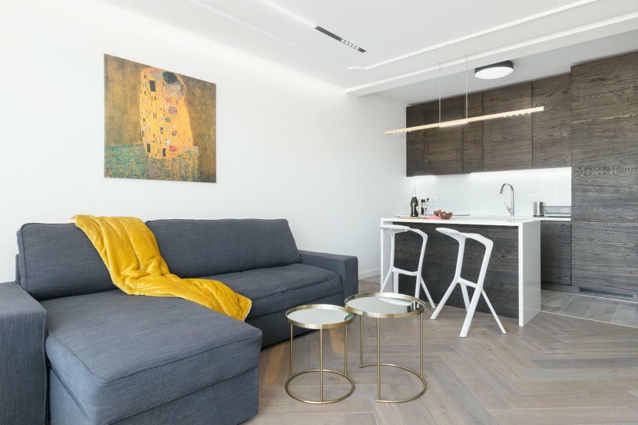 Perfectely Located Stay With Free Parking Poznań Extérieur photo